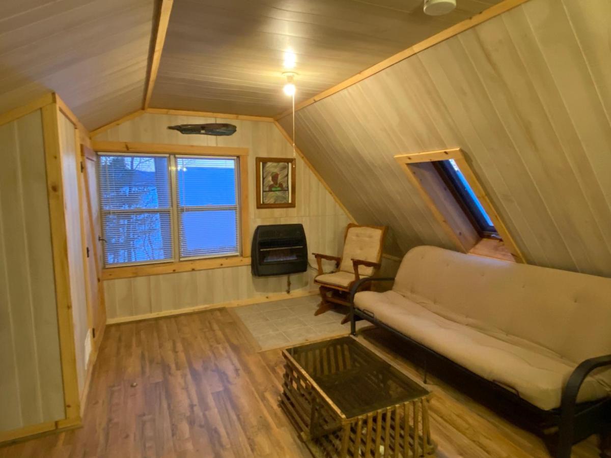 Charming Studio In-Law On Great East Lake Acton Ngoại thất bức ảnh